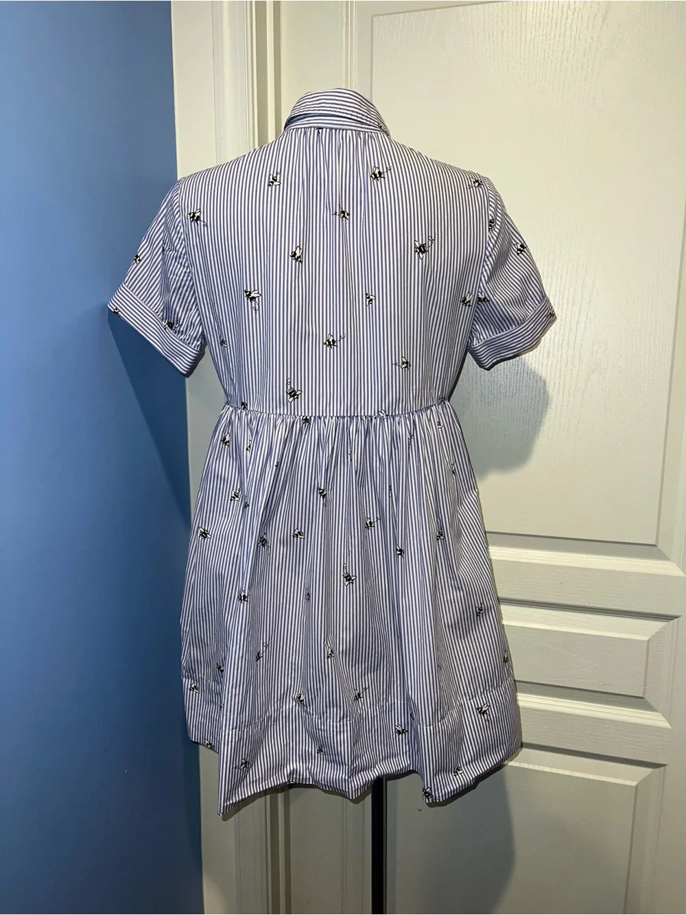 Kate Spade 100% cotton Striped Ruffle-Front Dress with pockets & Bee pattern XS
